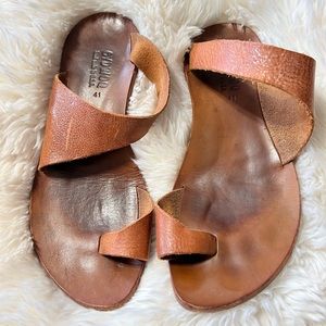 Cydwoq Leather Hillary Sandal Whiskey Color Size 41 EUC
